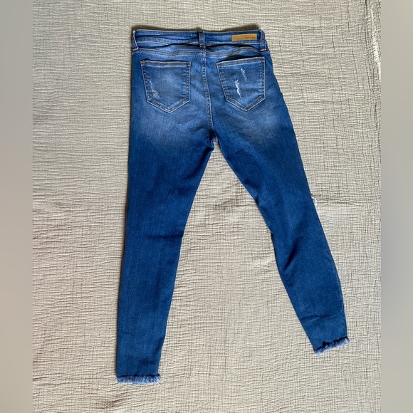 Cello mid-rise distressed frayed hem skinny cropped jeans sz 9 - Picture 5 of 6